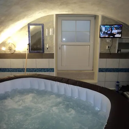 Vakantiehuis Maison Renovee Avec Spa, Proche Vignoble, Ideale Familles - Fr-1-489-294 *